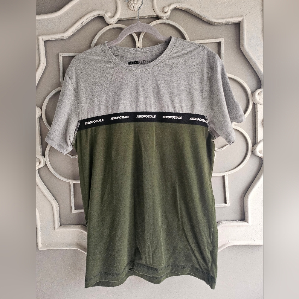 Nwot mens Aeropostle moisture wick tee